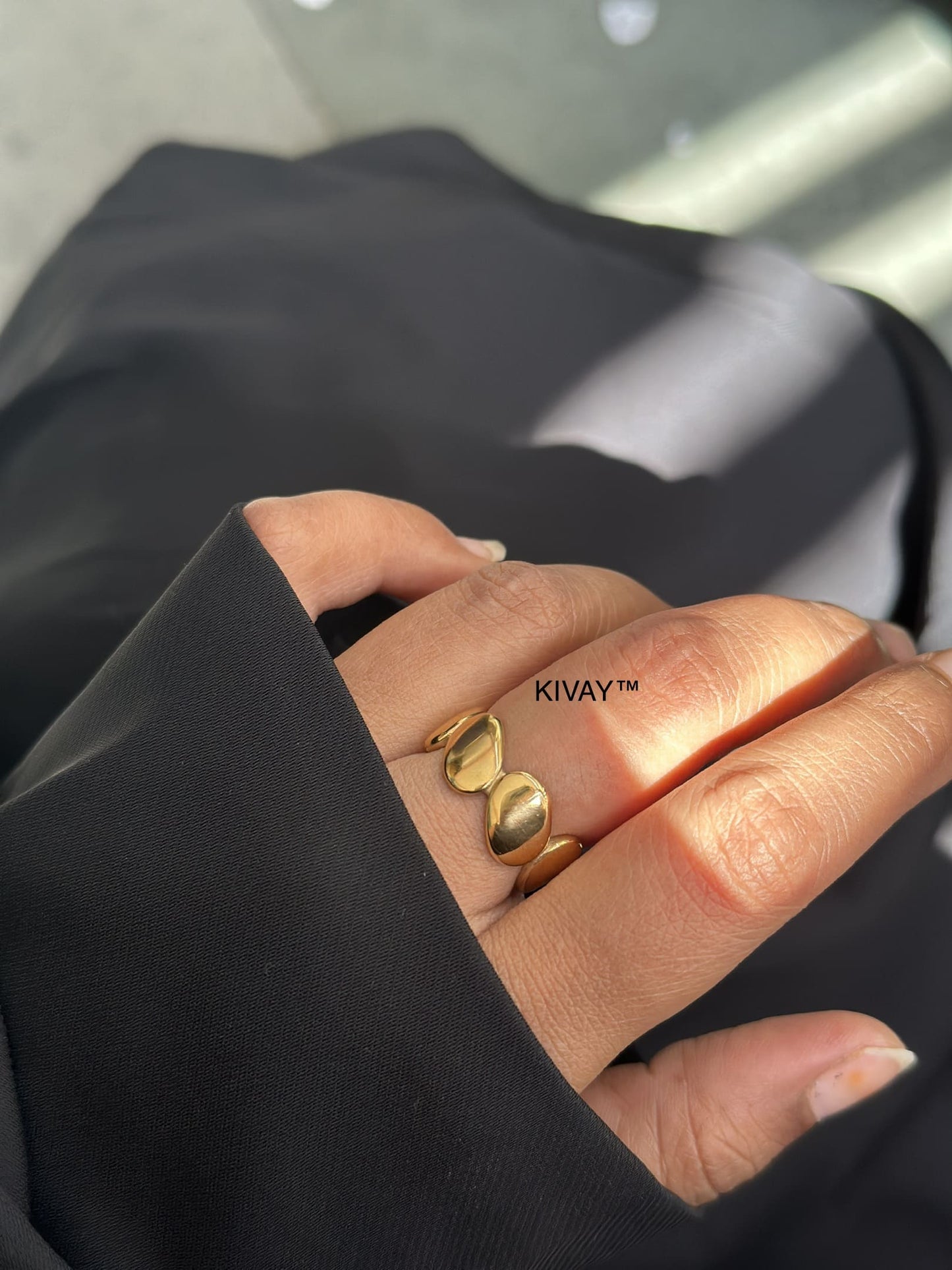Leafy ring