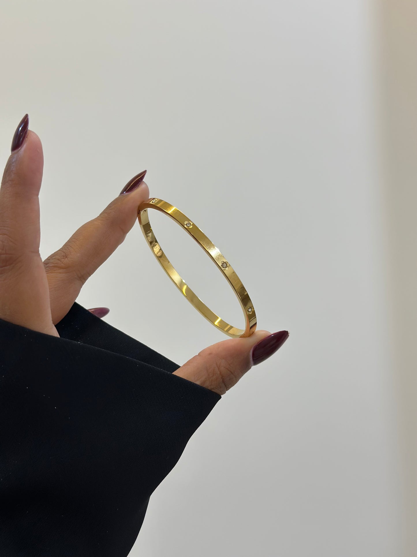 Aura band bracelet