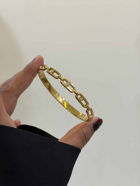 Zara minimal statement bracelet