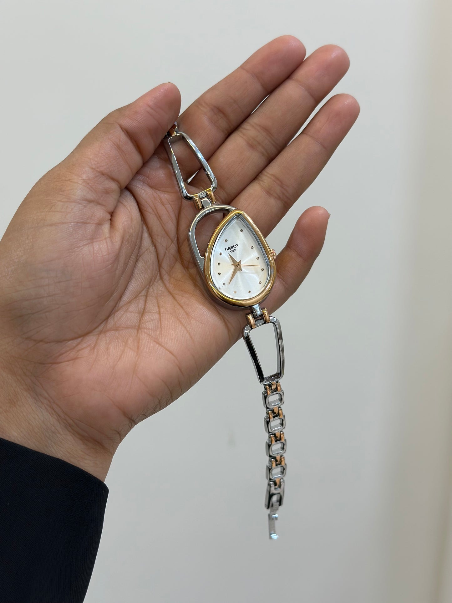 Antique vintage pattern watch