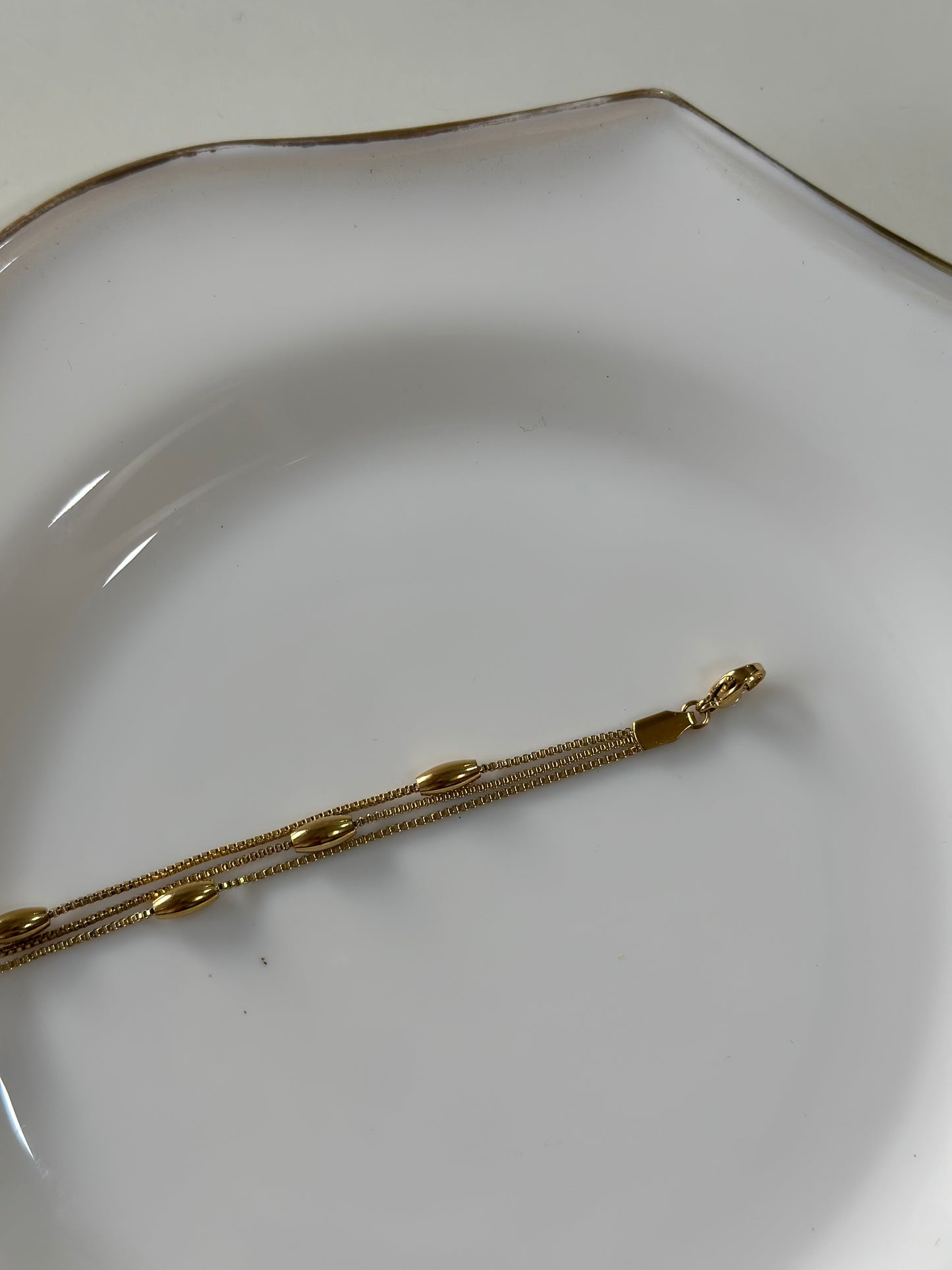 Bare chain bracelet