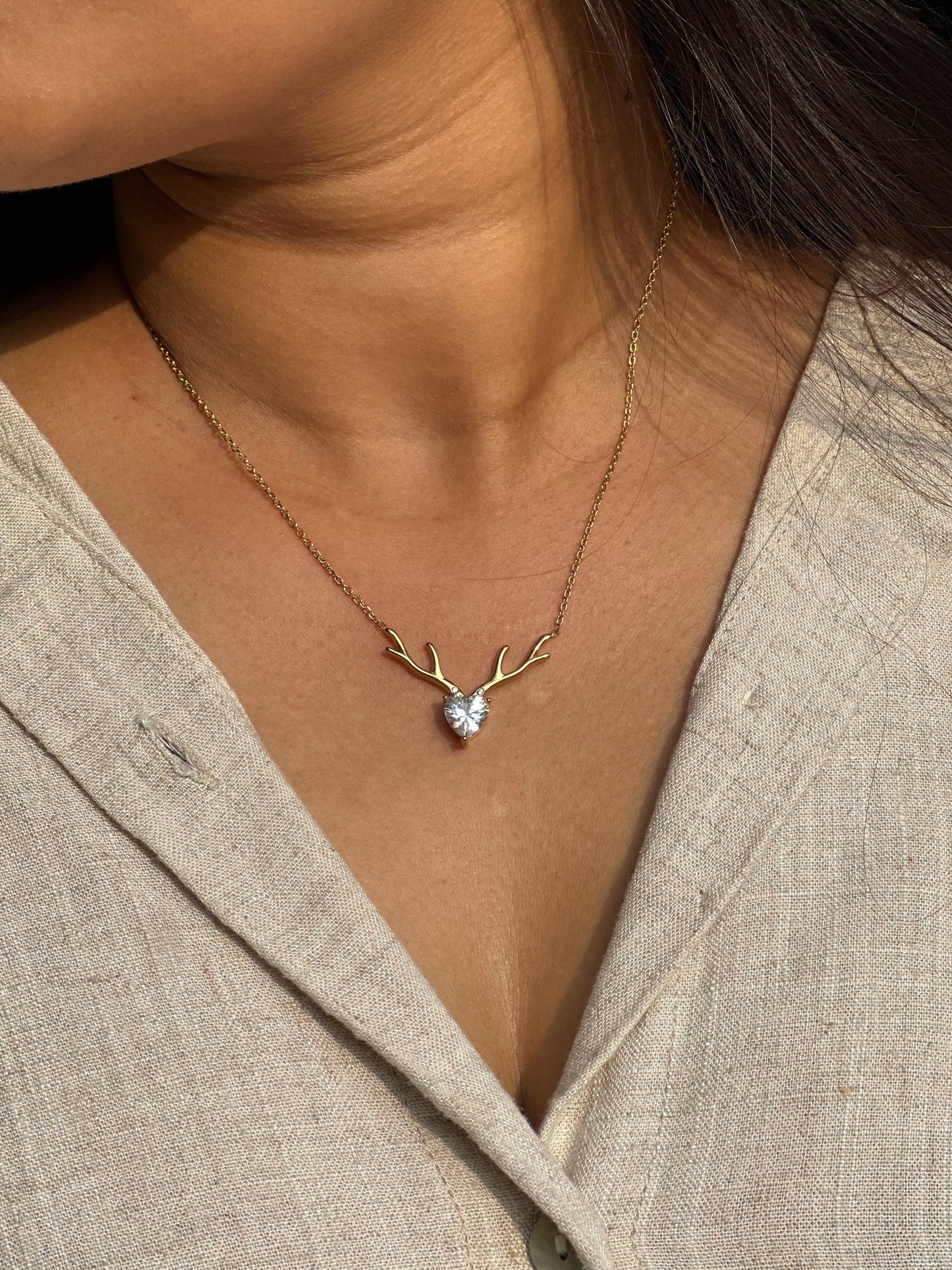 Ira luxe necklace ( Comes with premium box )