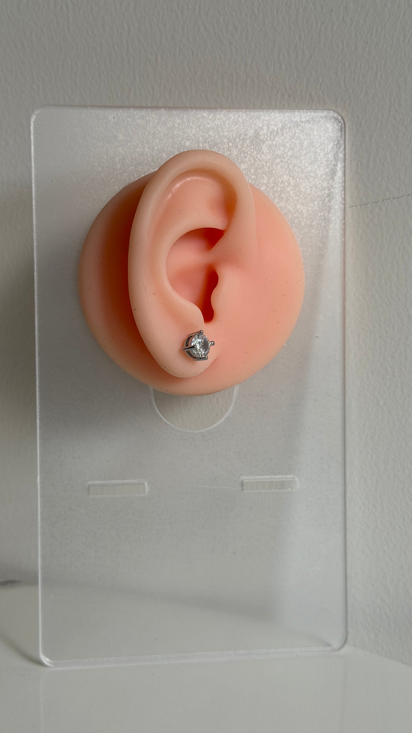 Miha Solitaire stud earrings