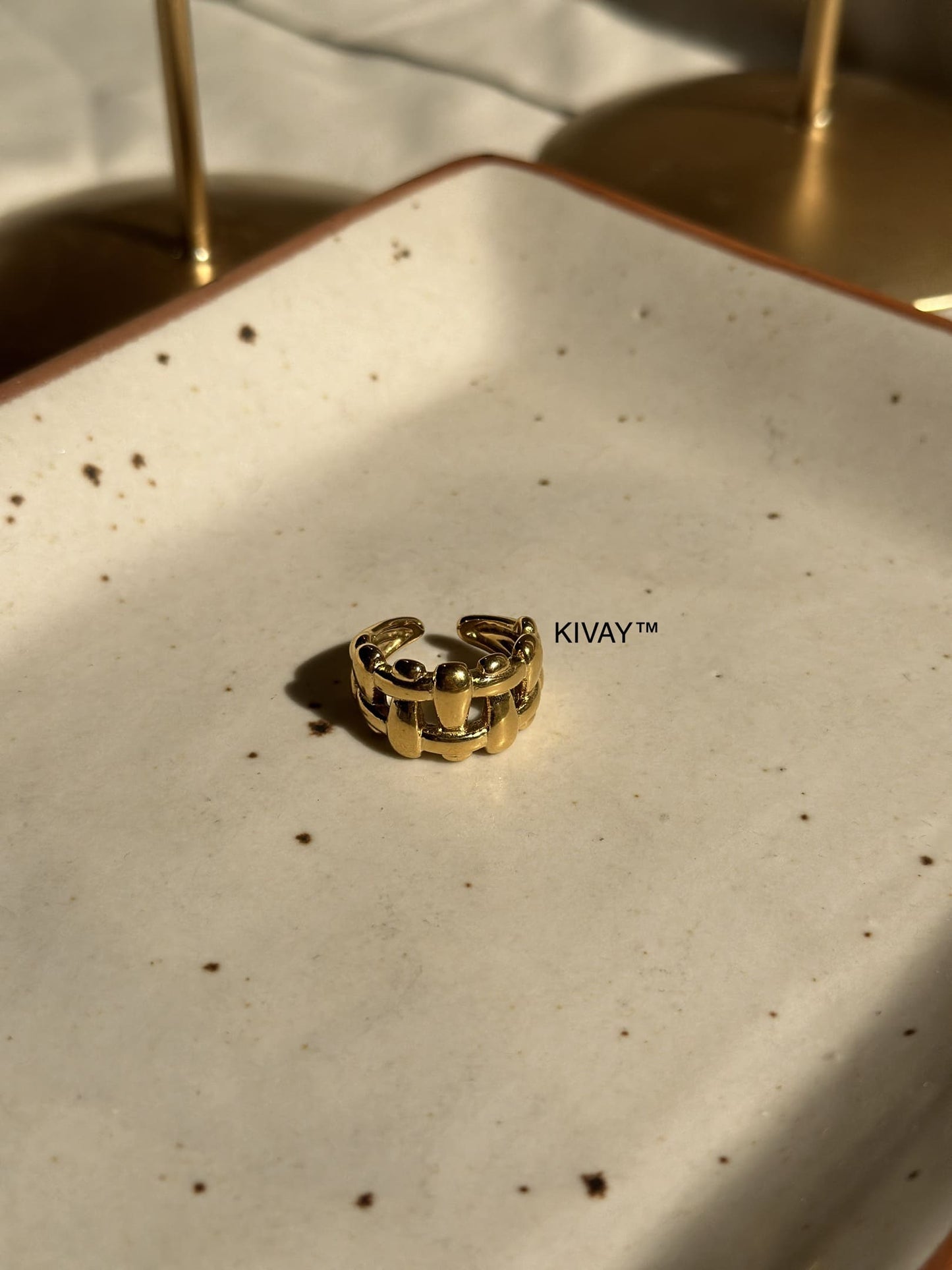 Linked ring