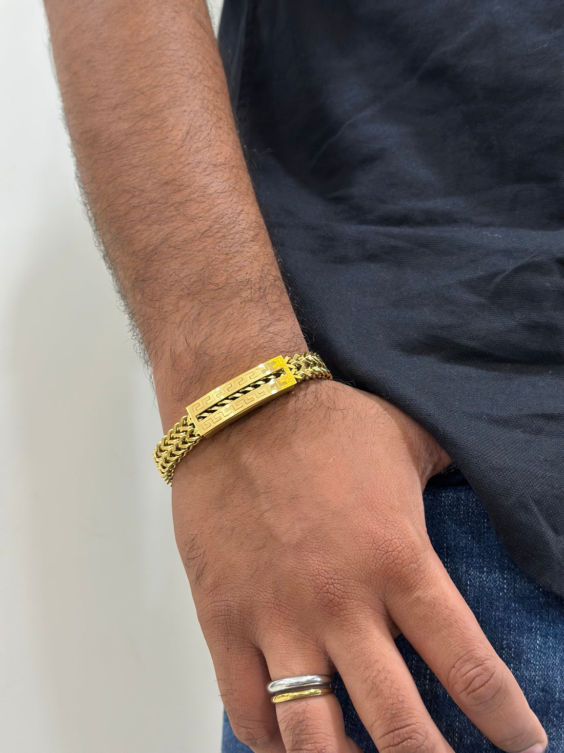Mesh chain bracelet
