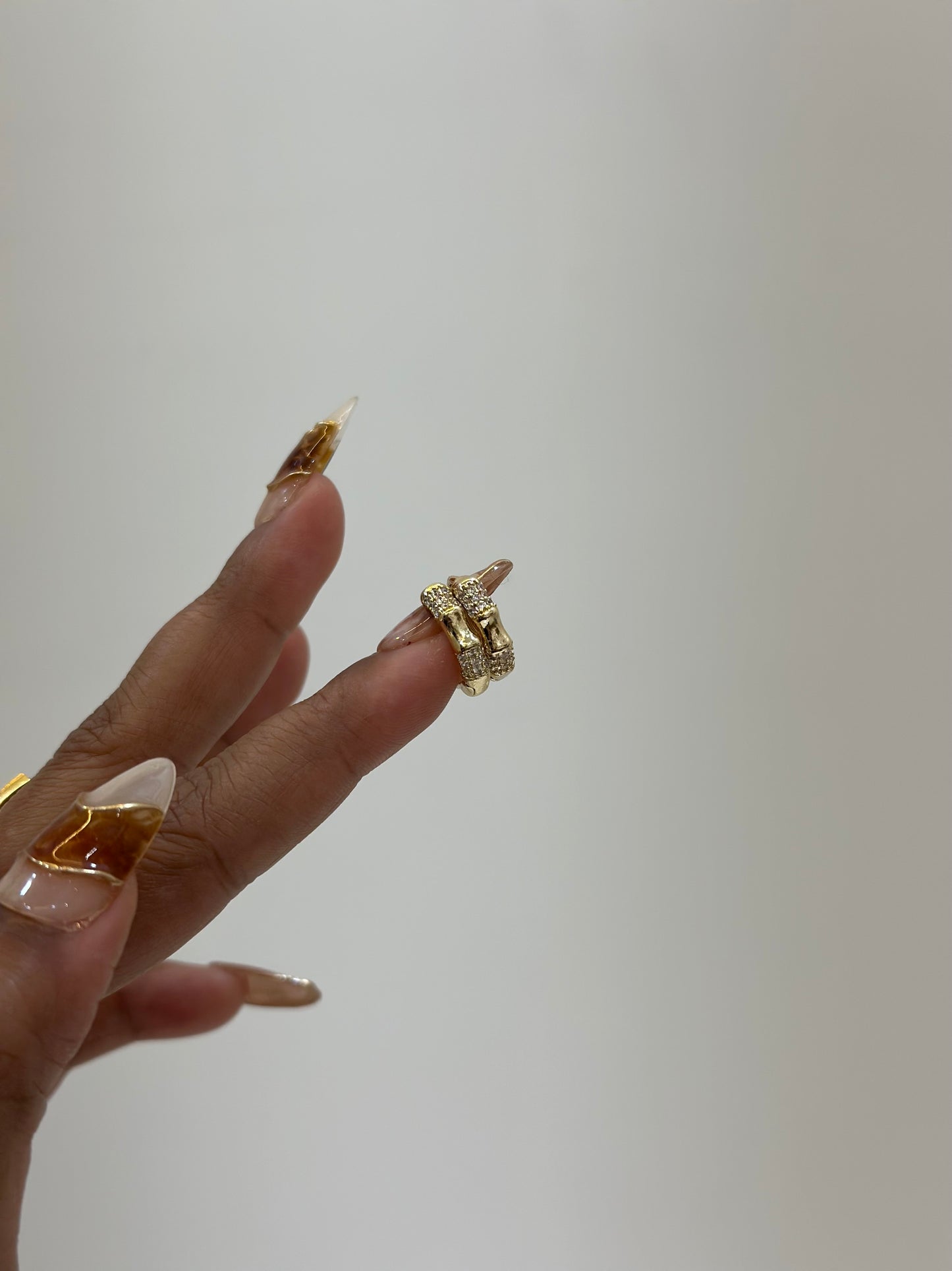 Niora delicate earrings