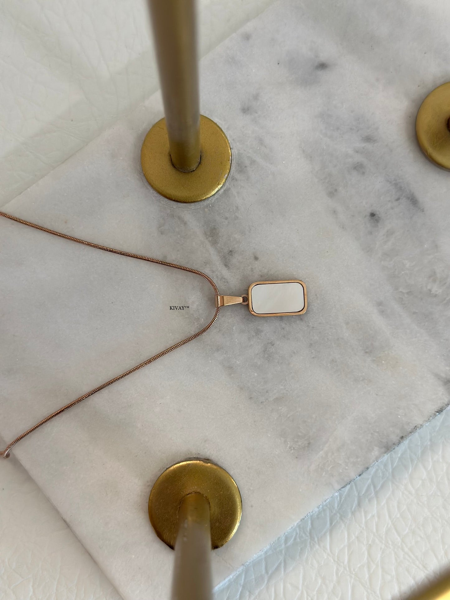 Zoe reversible necklace