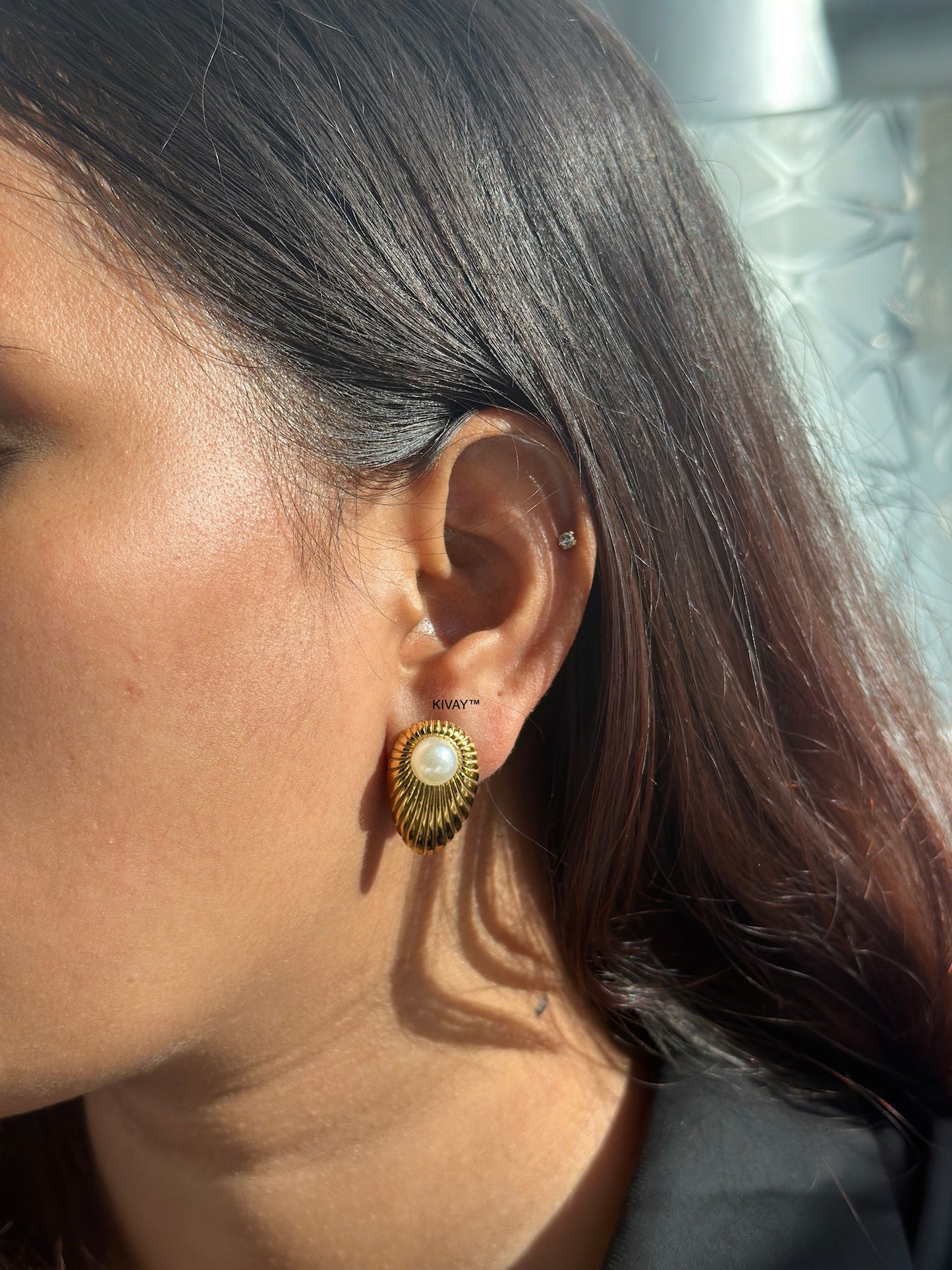 Shell Pearl Earring