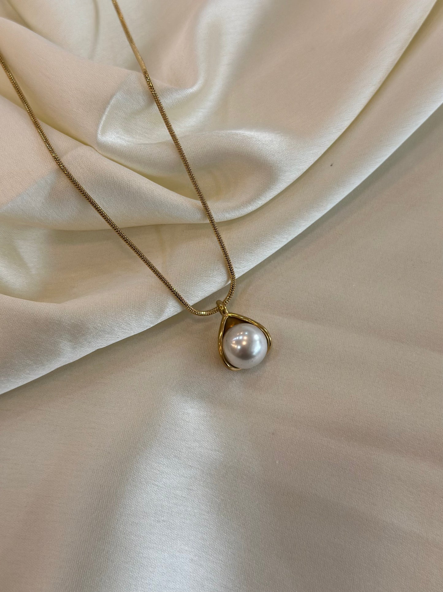 Pearl Luxe Necklace
