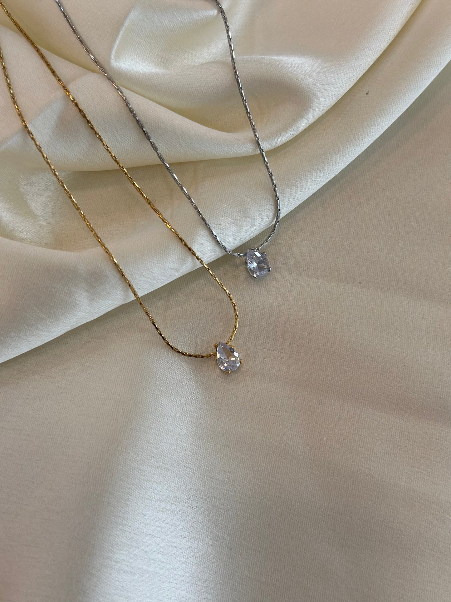 Drop Solitaire Necklace