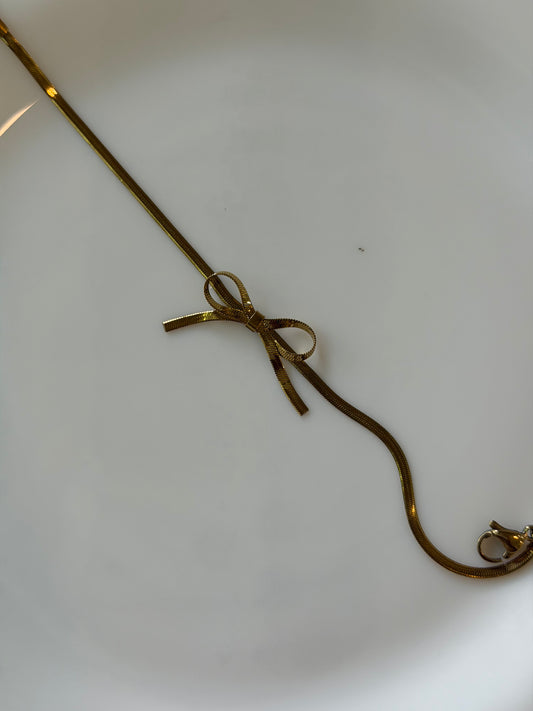 Bow chain bracelet
