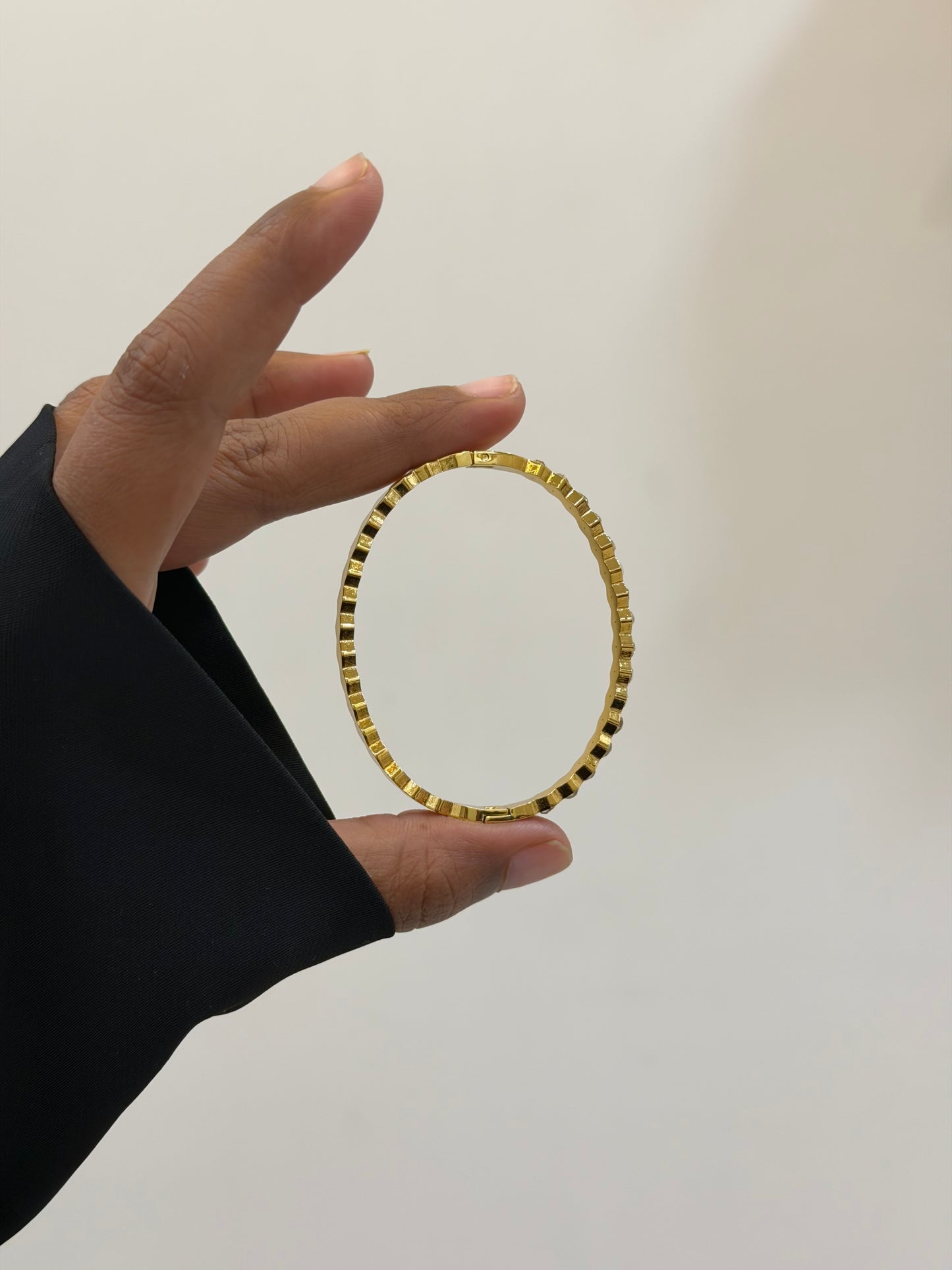 Luxe Honey comb studded bracelet