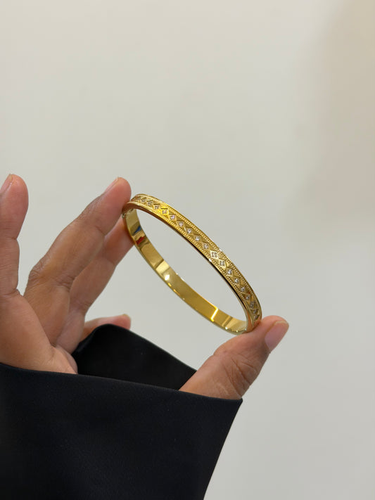 Arlia stackable bracelet