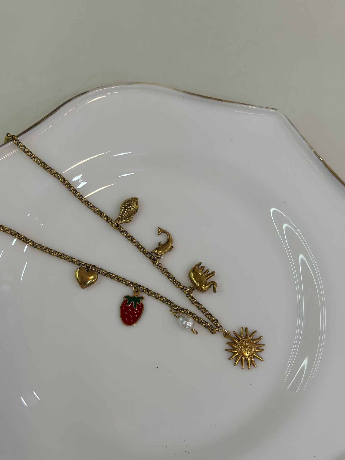 Lady boss multicharm necklace