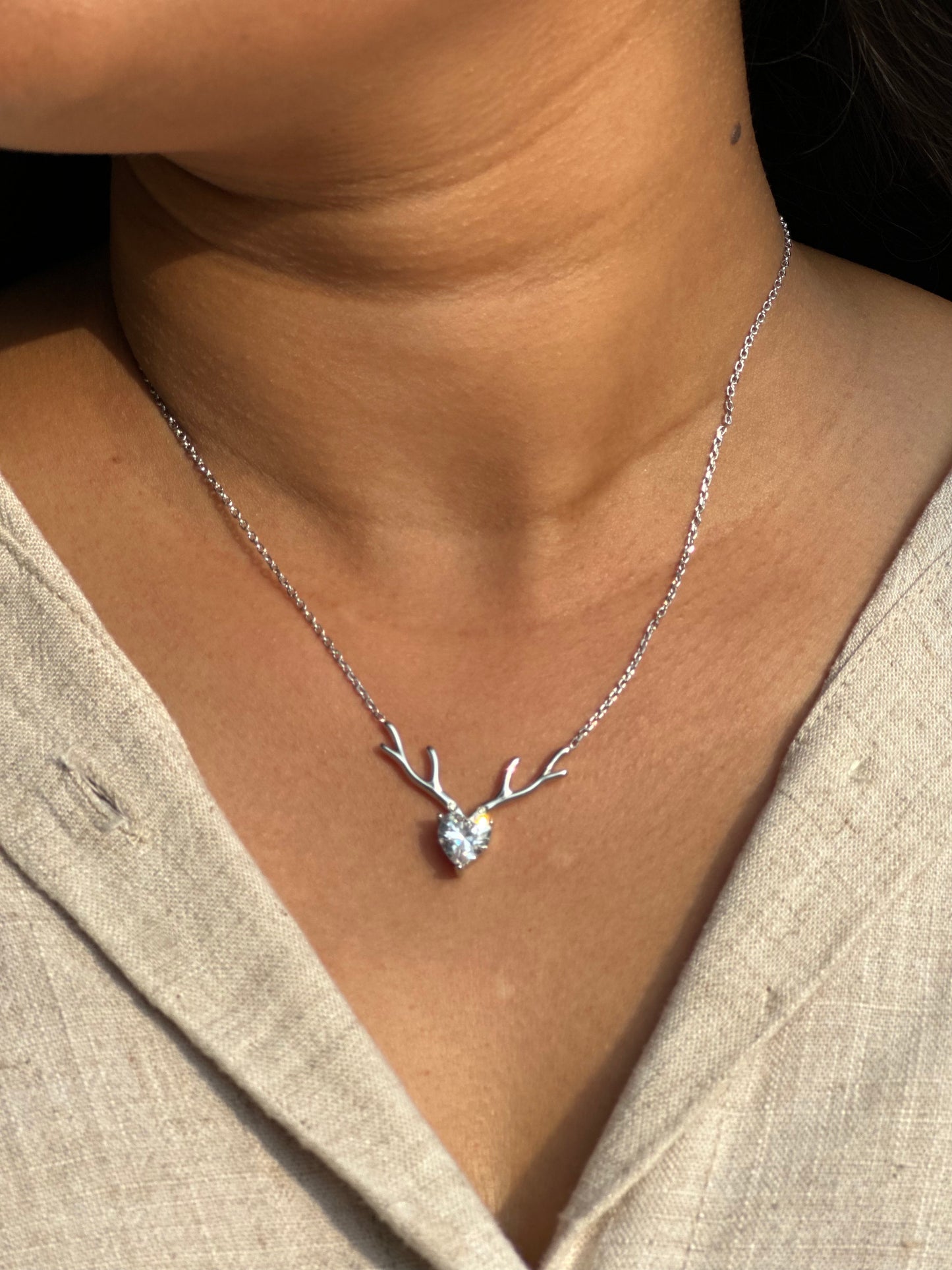 Ira luxe necklace ( Comes with premium box )