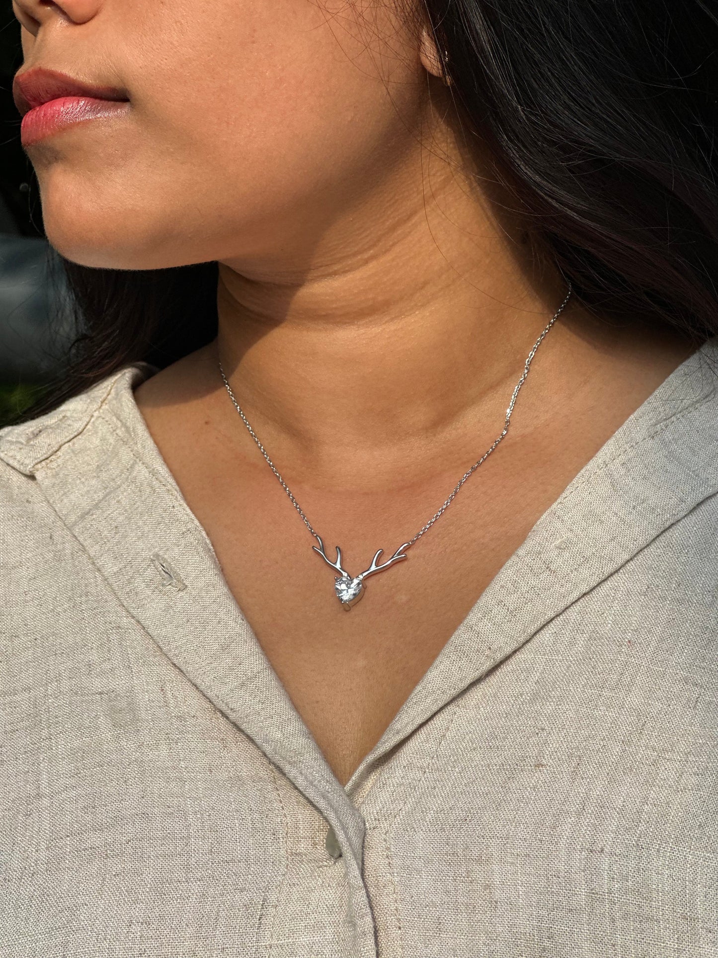 Ira luxe necklace ( Comes with premium box )