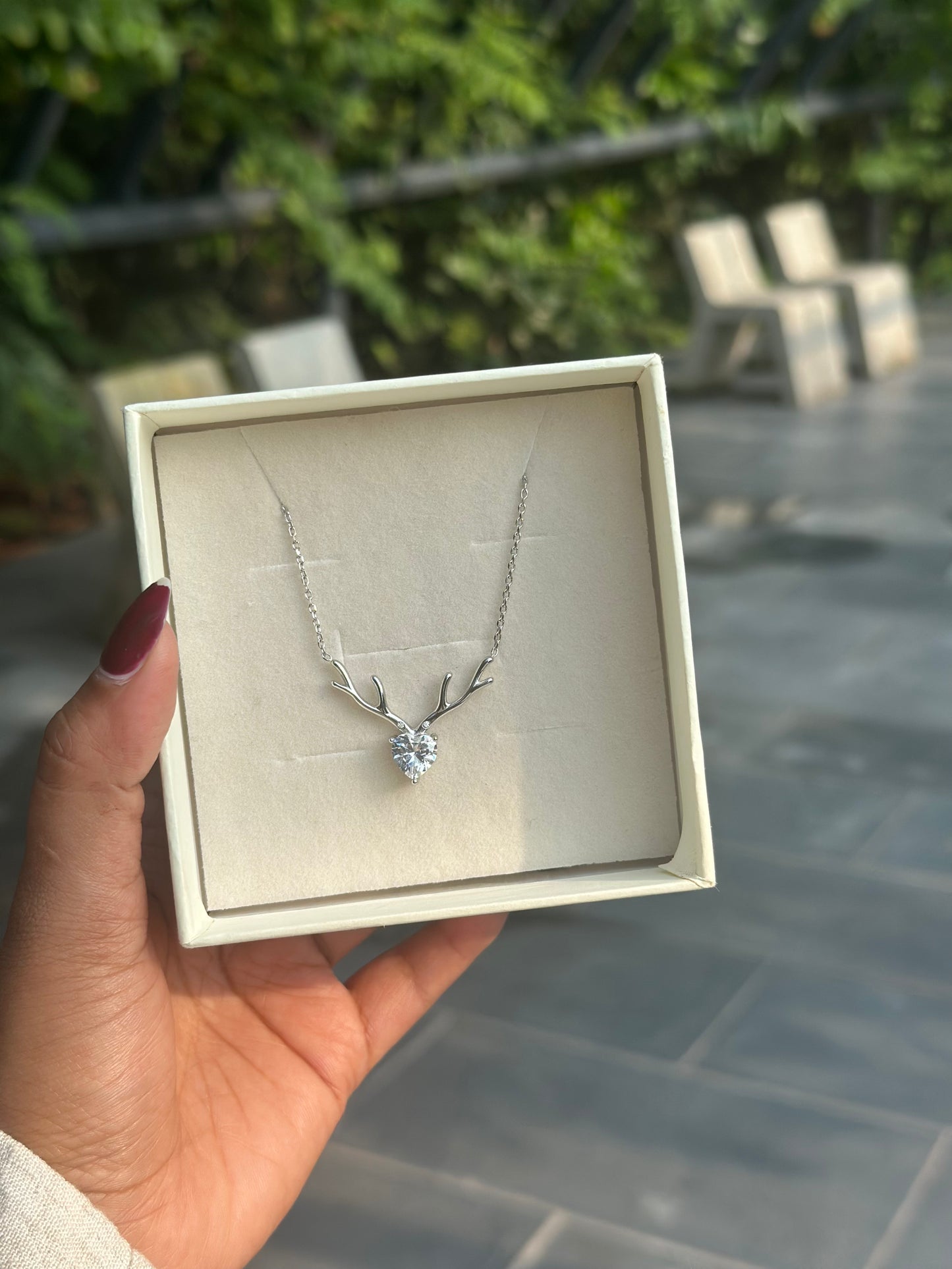 Ira luxe necklace ( Comes with premium box )