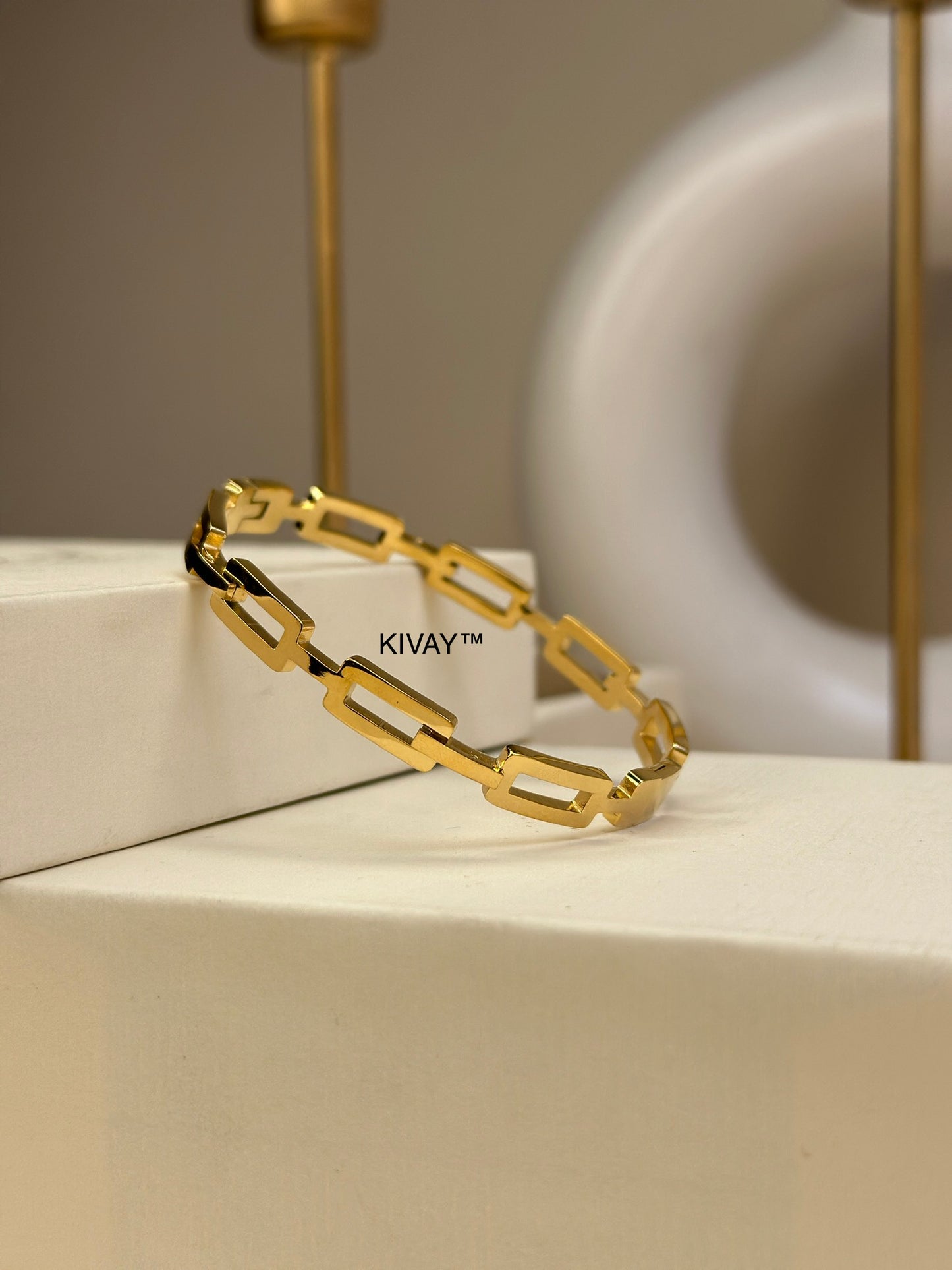 Linked it bracelet
