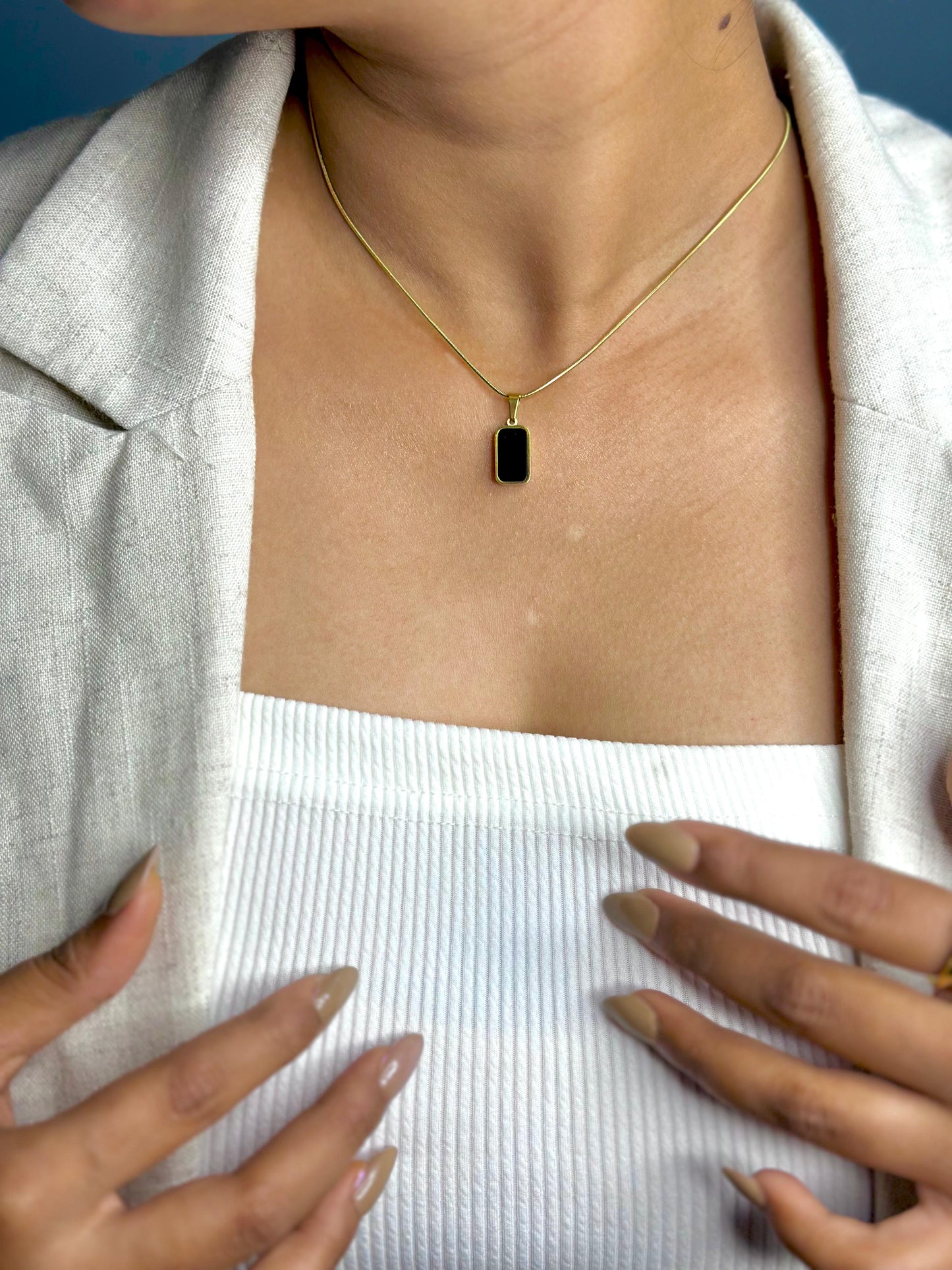 Zoe reversible necklace
