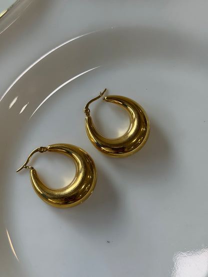 Amore bold hoop earrings