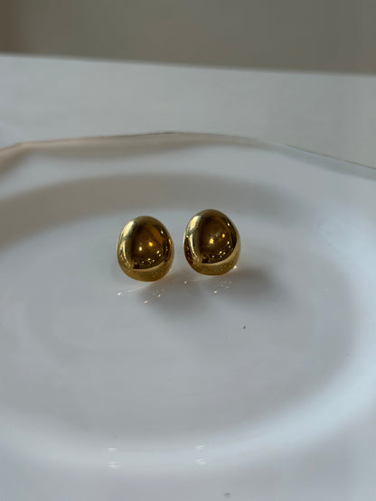 Blare statement stud earring