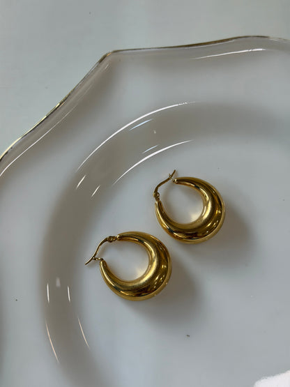 Amore bold hoop earrings
