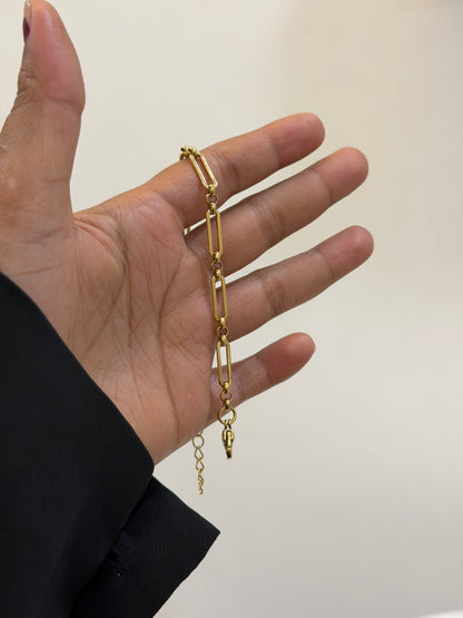 Figaro paperclip staple bracelet