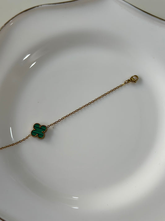 Green clover chain bracelet