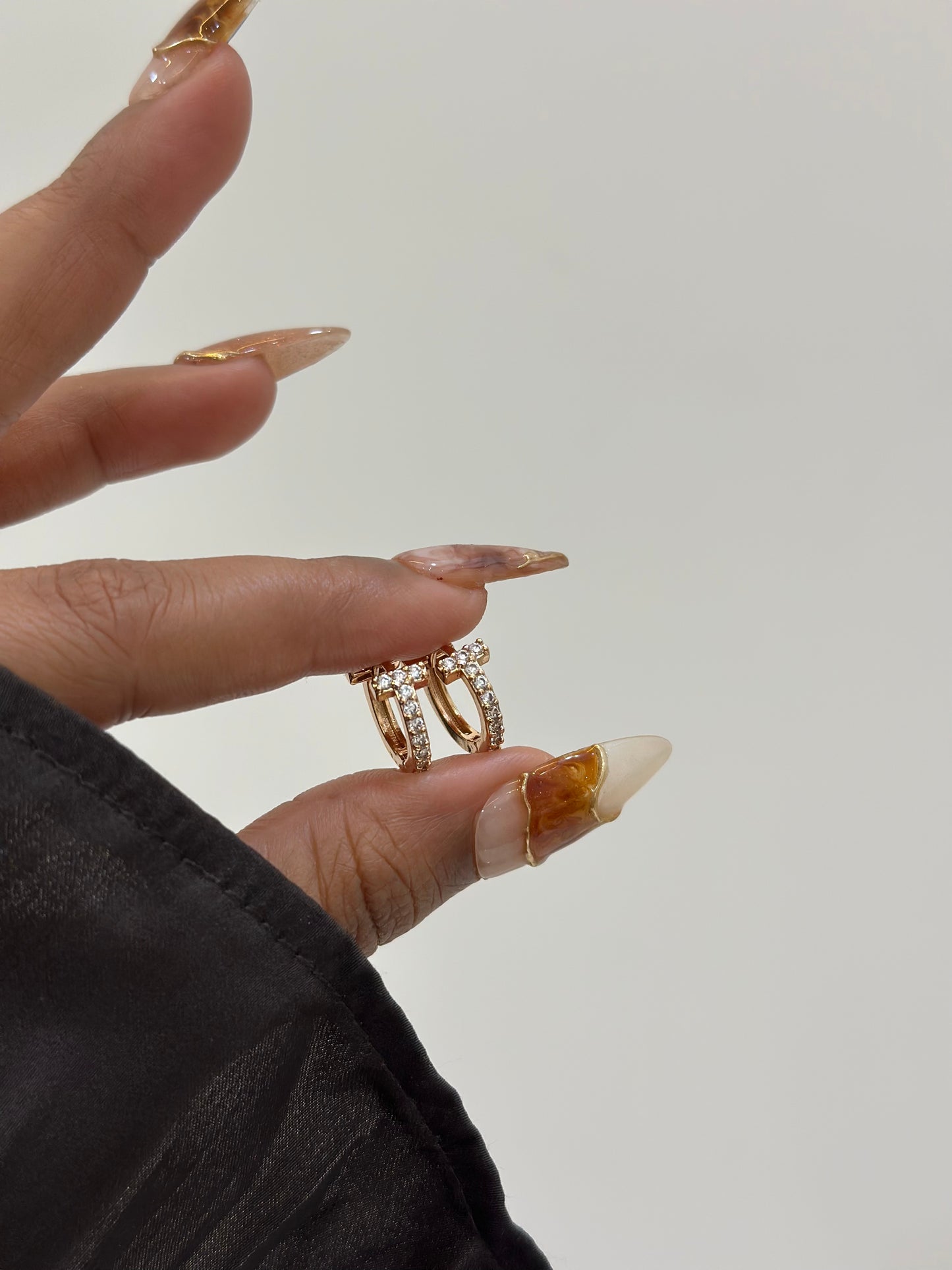 Serena delicate earrings