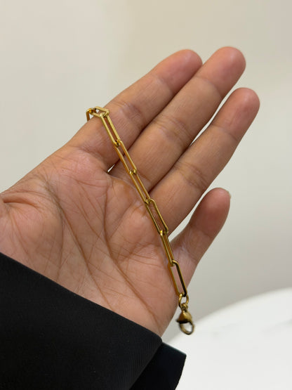 Sia paperclip staple bracelet