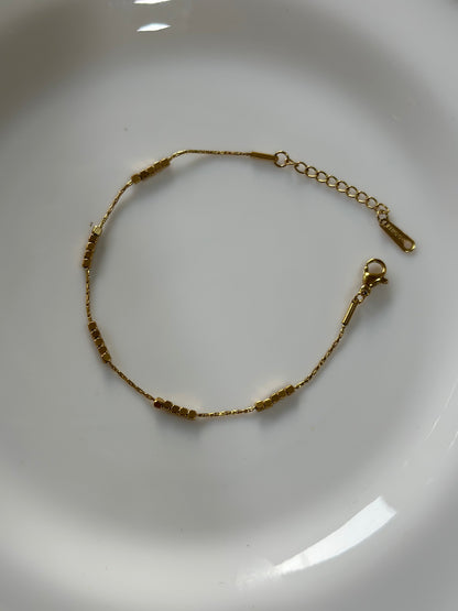 Bela chain bracelet