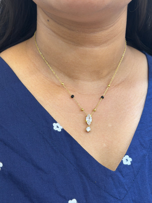 Lila mangalsutra