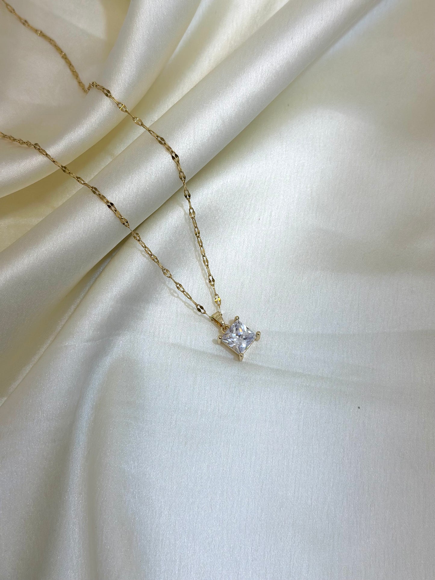 Tina necklace
