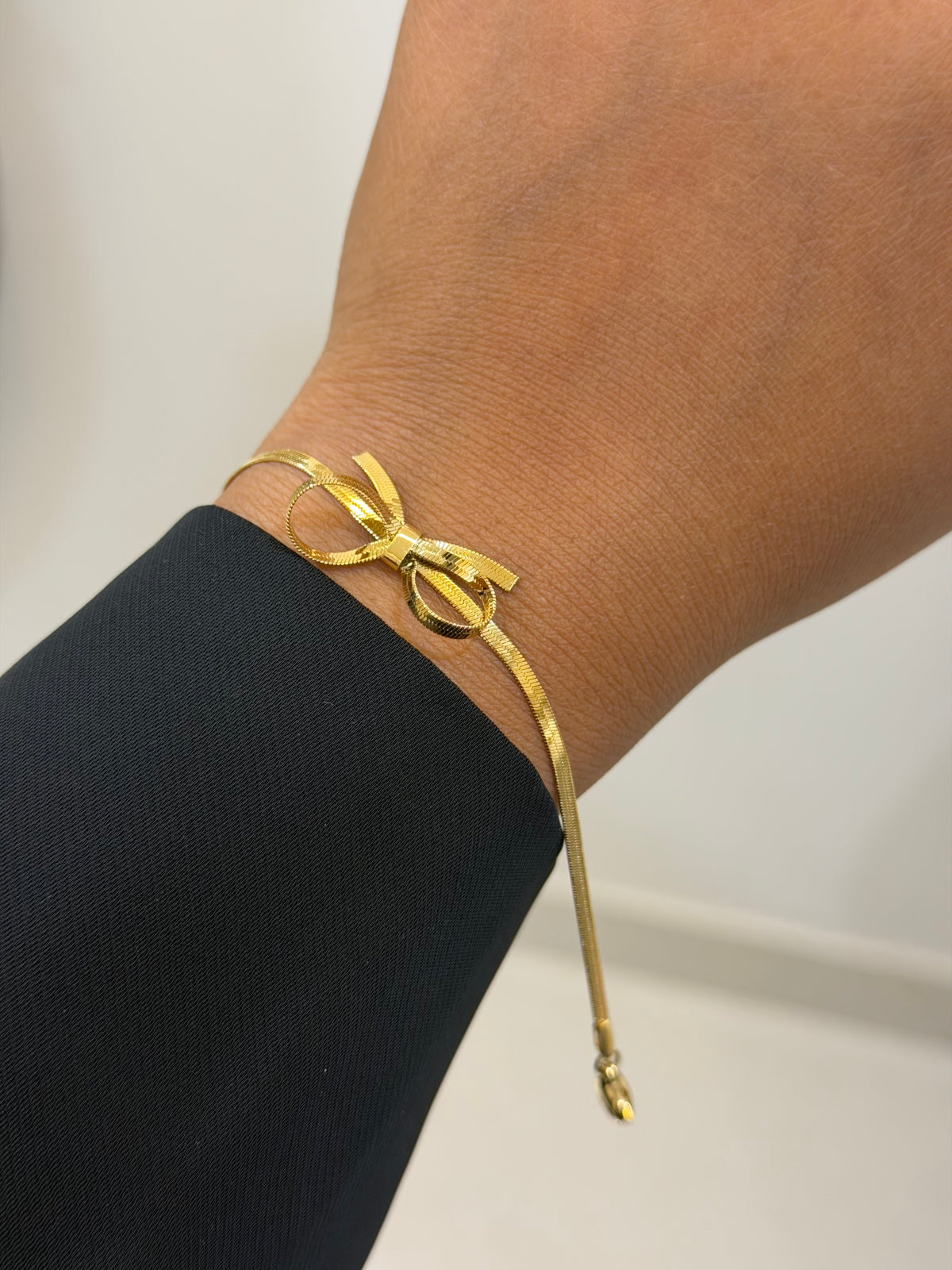 Cute bow statement bracelet