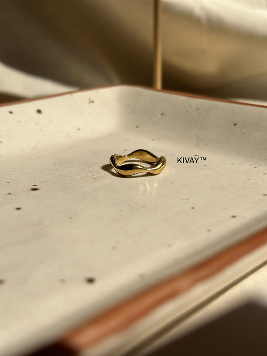 Twirl Ring