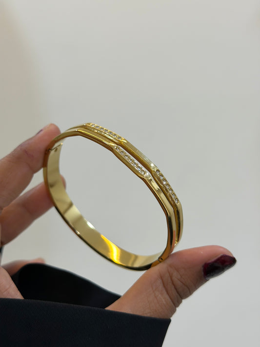 Nova layered statement bracelet