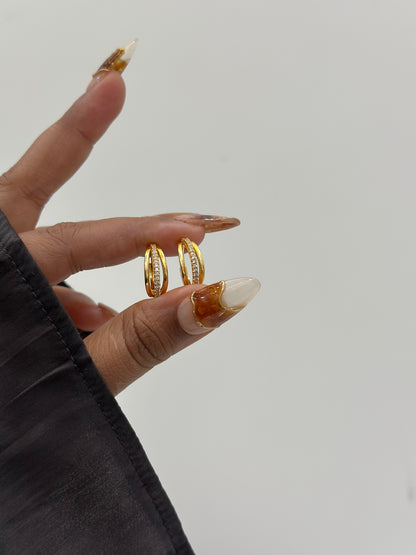 Myra gold earrings