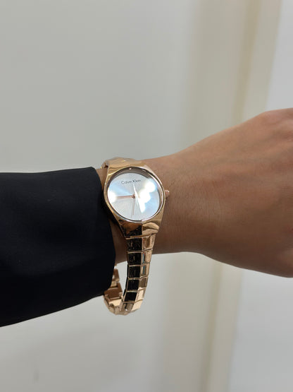 Statement watch