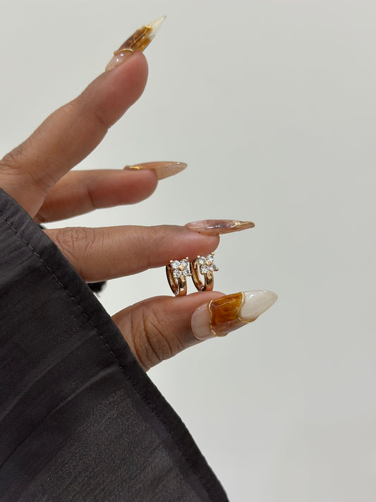 Flora dainty earrings