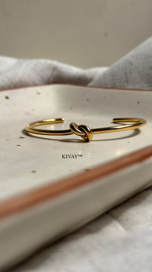 Alma Bracelet