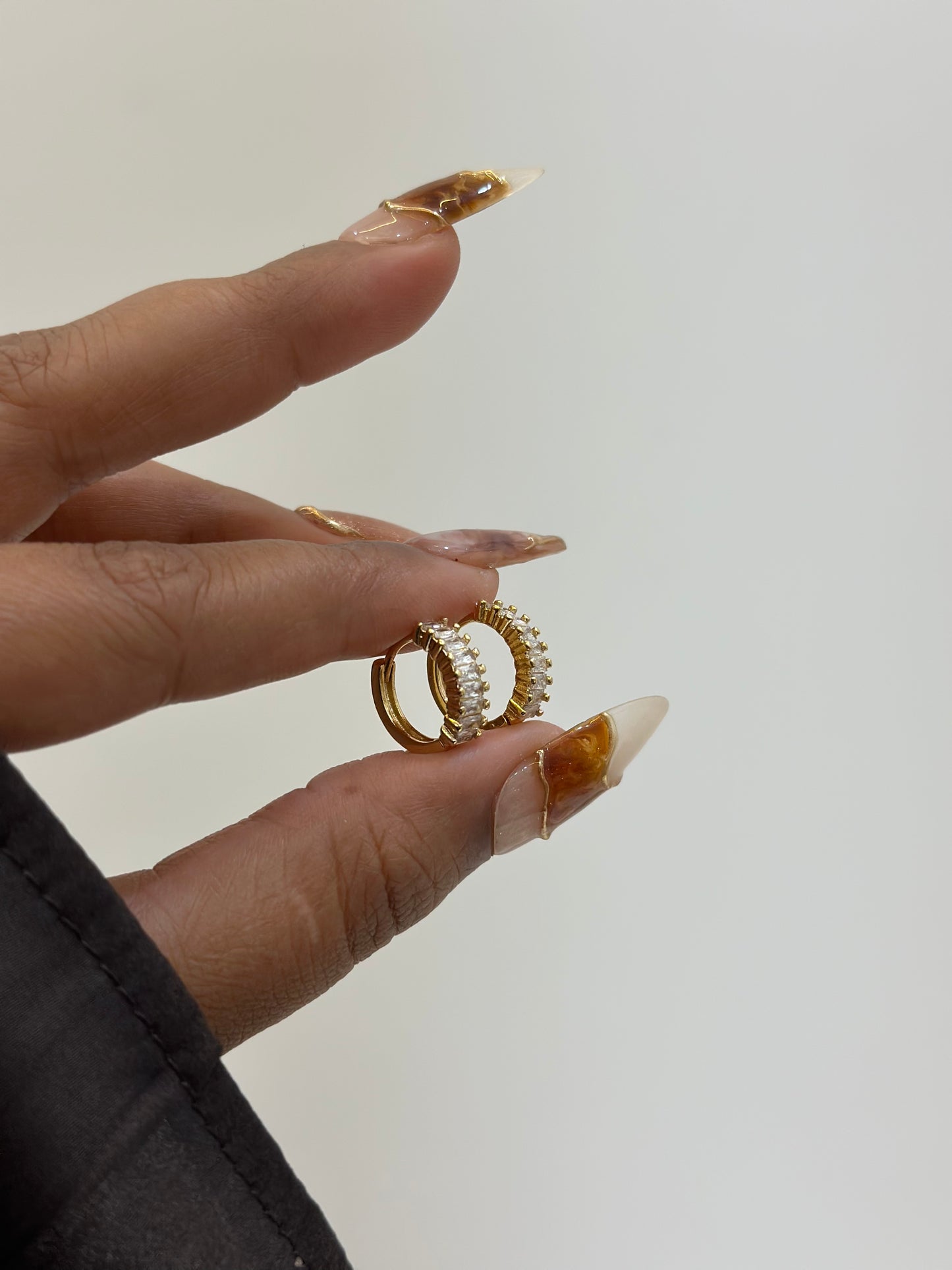 Enara dainty earrings