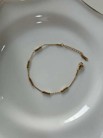 Bela chain bracelet