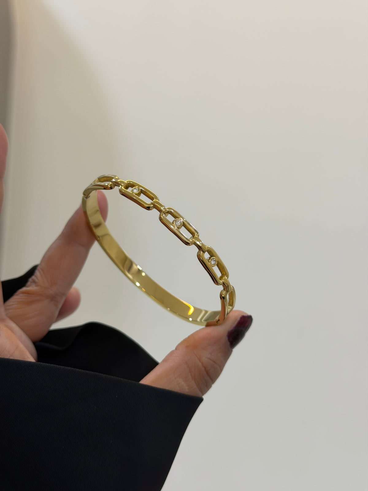 Zara minimal statement bracelet