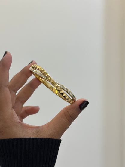 Luxe infinity studded bracelet