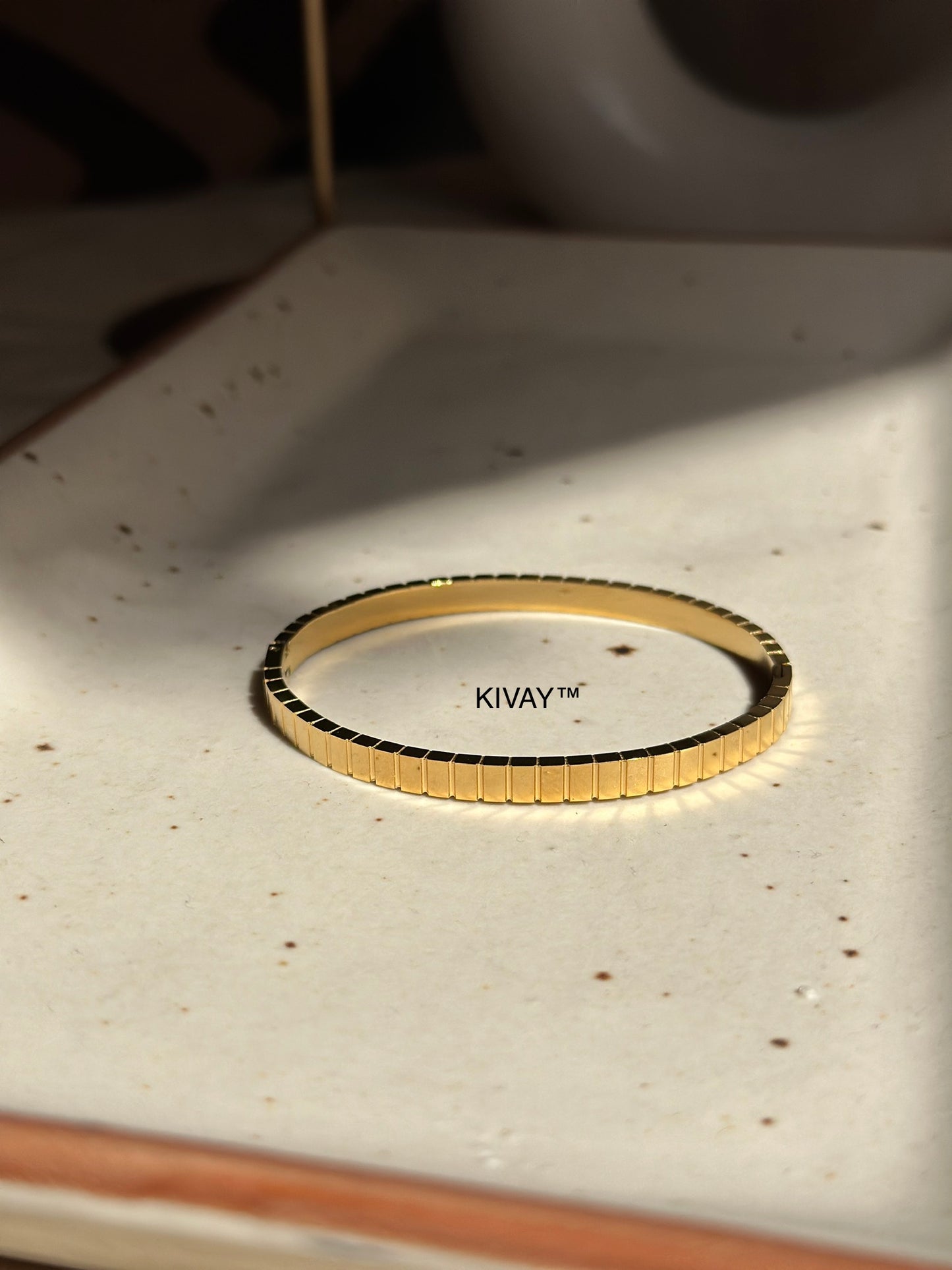 Trim bracelet