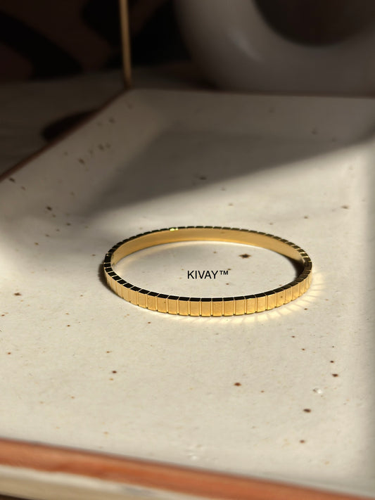 Trim bracelet