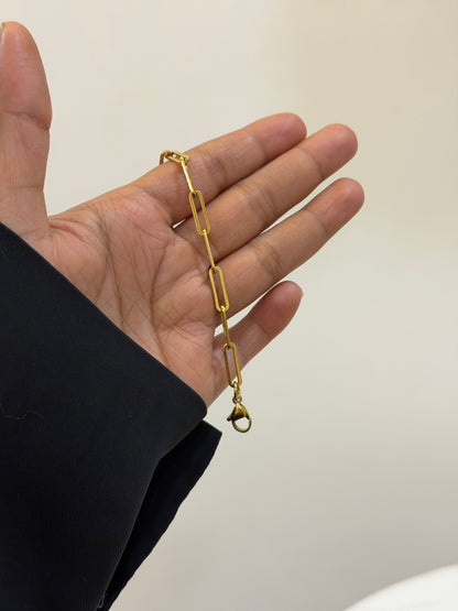 Sia paperclip staple bracelet