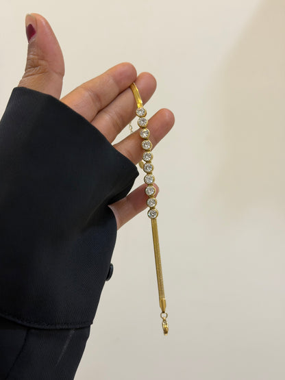 Senorita statement chain bracelet