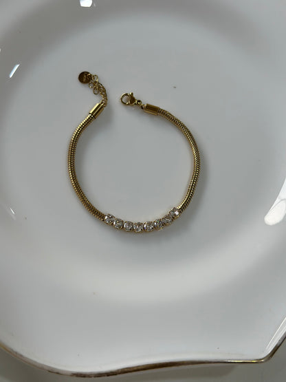 Roset luxe chain bracelet