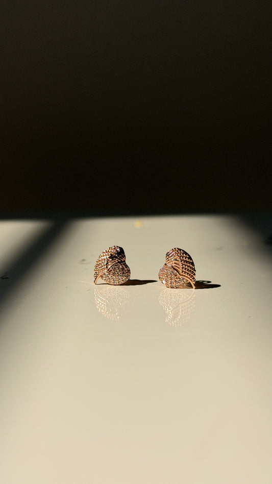 Lily heart stud earrings